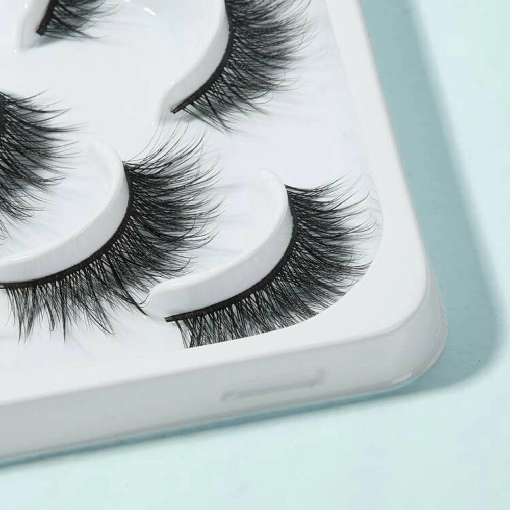 Lashes View 3